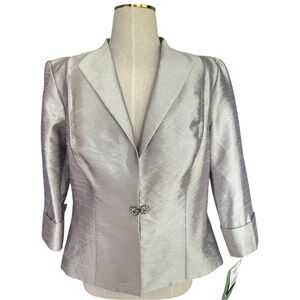 NWT Cachet Vintage Women’s Shimmering Silver Blazer Embellished Closure Size 12